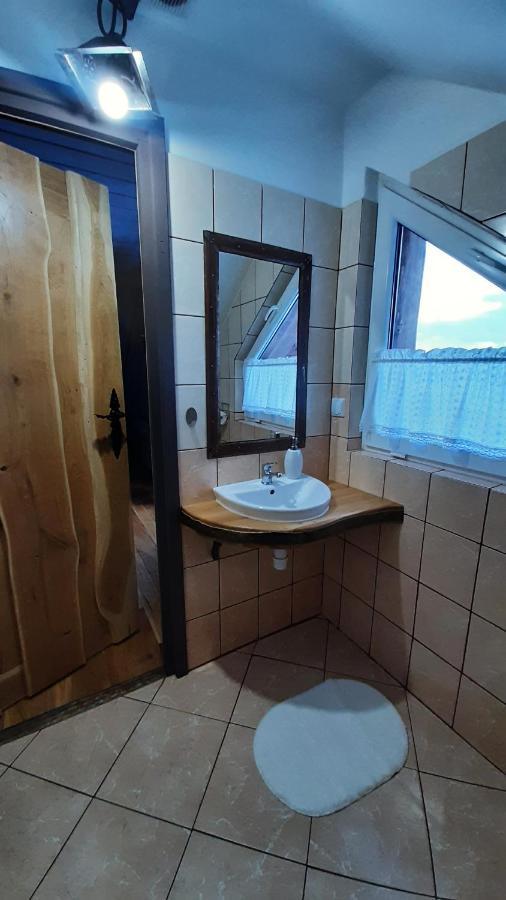 Apartament Huba Exteriör bild